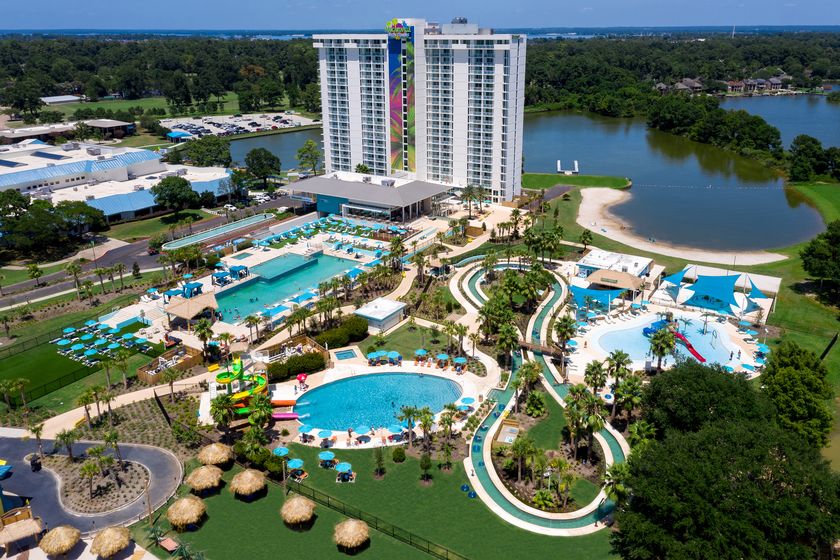 Margaritaville Lake Resort Goes Pink as 5 oClock Phlockers Rally for Breast Cancer Awareness